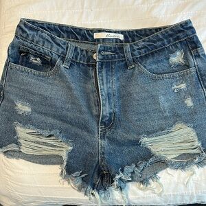 Kancan size medium distressed denim shorts